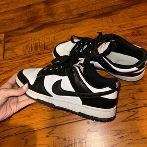 Nike Dunk Low (Pandas)
